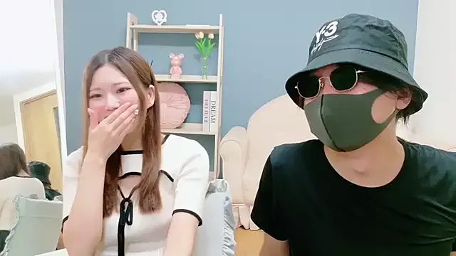 gerridae – webcam model profile photo Image 17