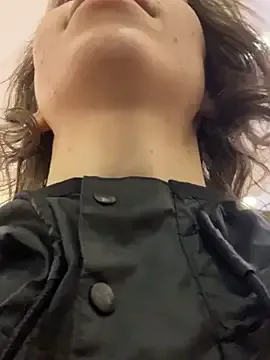 Taanni – webcam model profile photo Image 15