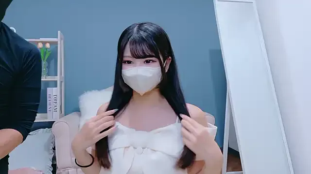 DenAnna77 – webcam model profile photo Image 2