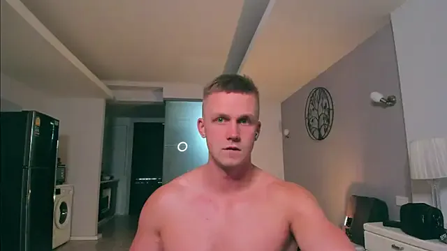 PinkyPai – webcam model profile photo Image 4