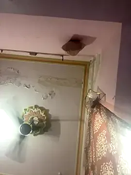 toffisoffi – webcam model profile photo Image 7