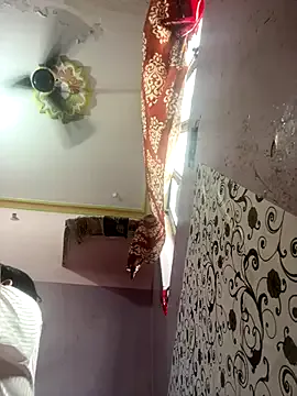 toffisoffi – webcam model profile photo Image 9