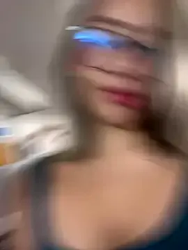 Mia--meow – webcam model profile photo Image 4