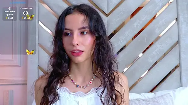 luckrose – webcam model profile photo Image 17