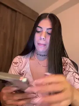 PinkyPai – webcam model profile photo Image 18