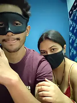 Enchantix – webcam model profile photo Image 2