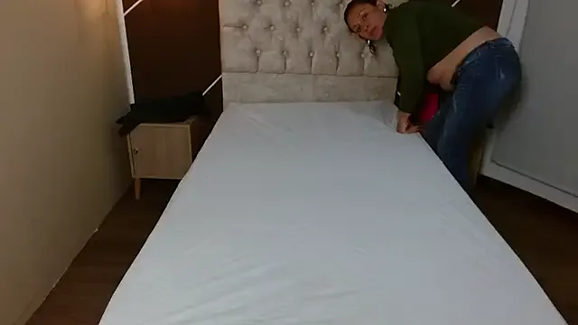 Alexa9k7 – webcam model profile photo Image 11