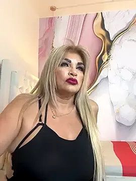 aurora_sanders1 – webcam model profile photo Image 12