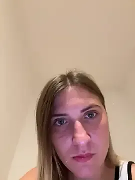 poisonn_girll – webcam model profile photo Image 19
