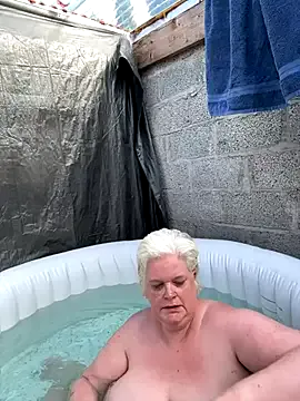 shy_suchka – webcam model profile photo Image 5