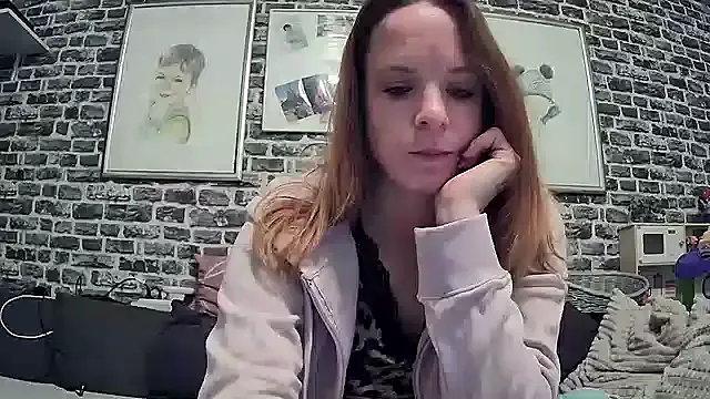 violetmist666 – webcam model profile photo Image 3