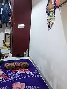 pantyless – webcam model profile photo Image 14