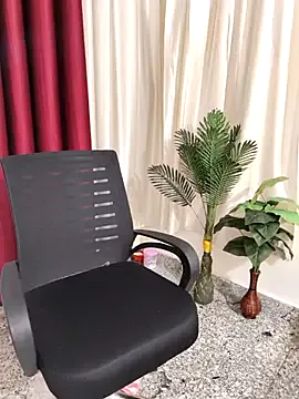 miabellee_ – webcam model profile photo Image 17