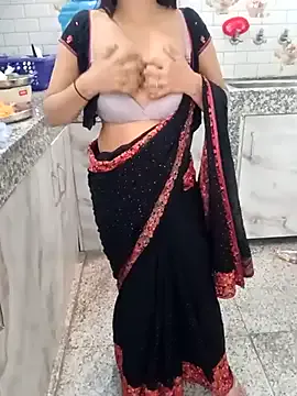 miabellee_ – webcam model profile photo Image 2