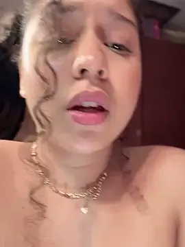 Rinamay_ – webcam model profile photo Image 13