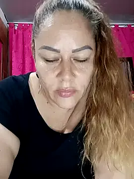 amcutefatima – webcam model profile photo Image 8