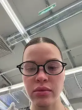 myke_xxx – webcam model profile photo Image 11