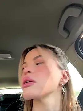 myke_xxx – webcam model profile photo Image 4