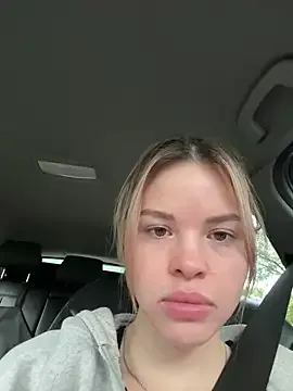 myke_xxx – webcam model profile photo Image 8