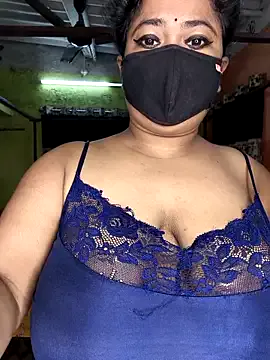 shy_suchka – webcam model profile photo Image 12