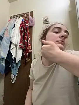 myke_xxx – webcam model profile photo Image 2