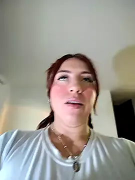 IORio2 – webcam model profile photo Image 11