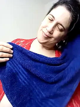 luckrose – webcam model profile photo Image 3