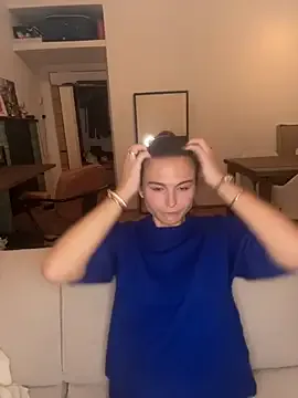 vivy_star – webcam model profile photo Image 4