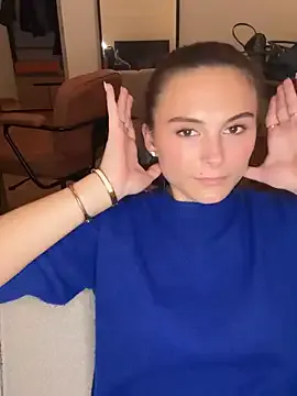 vivy_star – webcam model profile photo Image 8