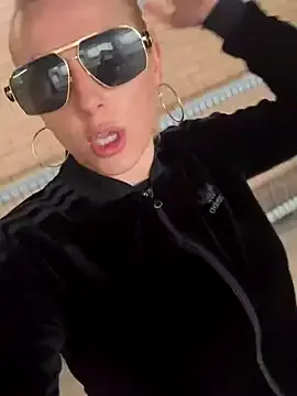 Strongqueen Image 18