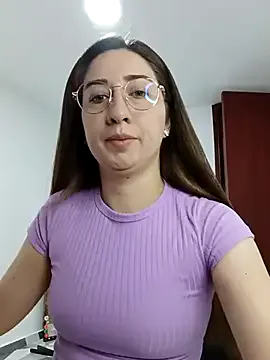 EvieEvans – webcam model profile photo Image 2