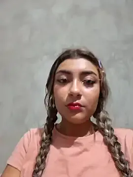 _roxy_1 – webcam model profile photo Image 17