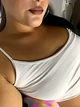 _MiaQueen_ – webcam model profile photo Image 6