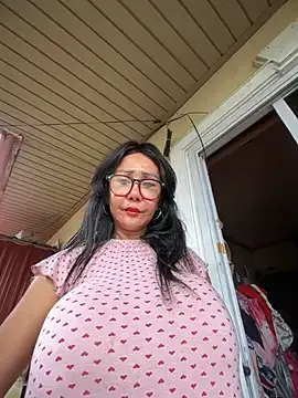 hina_porn – webcam model profile photo Image 15