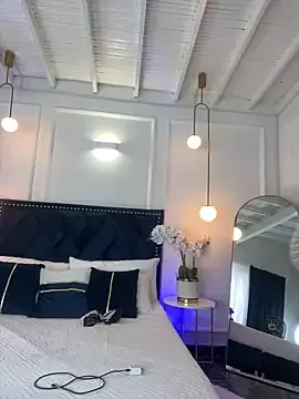 lucretiaburnaugh – webcam model profile photo Image 9