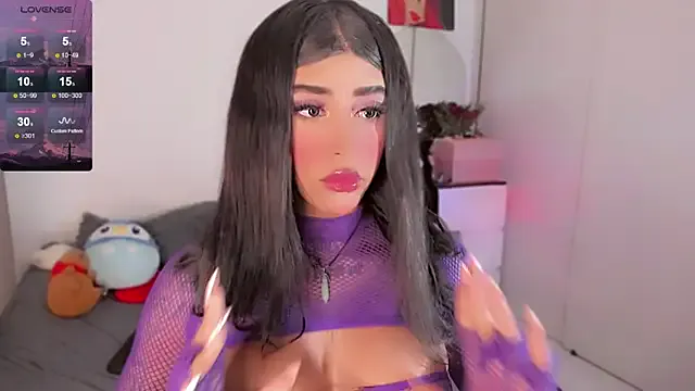 Musae – webcam model profile photo Image 13