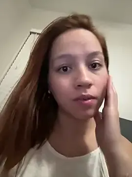 shinyways – webcam model profile photo Image 2