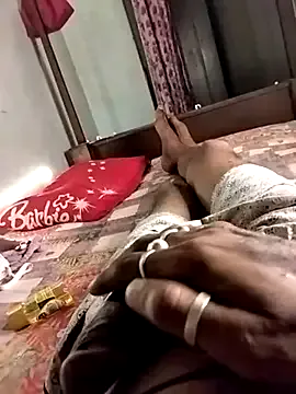 Bikergirl_97 – webcam model profile photo Image 2