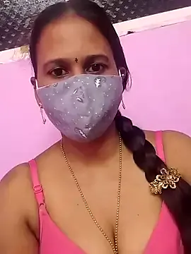 PinkyPai – webcam model profile photo Image 15