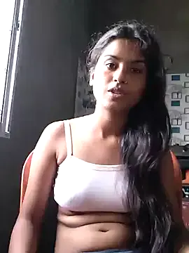 hina_porn – webcam model profile photo Image 7