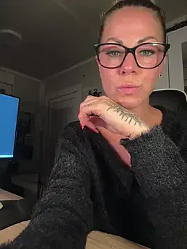 violetmist666 – webcam model profile photo Image 5