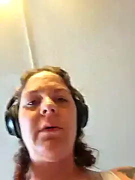 xunybany – webcam model profile photo Image 2