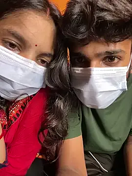 LaureMestler – webcam model profile photo Image 13