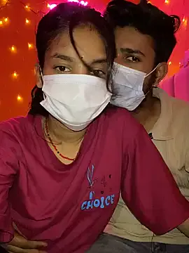 LaureMestler – webcam model profile photo Image 17