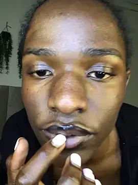 HoneyNSir – webcam model profile photo Image 10