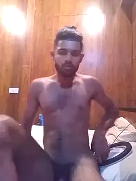 YoungSquad – webcam model profile photo Image 17