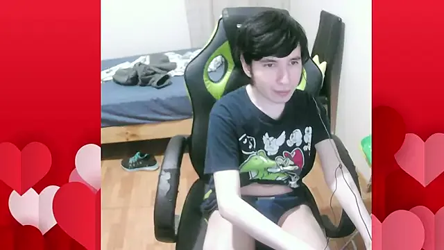 IORio2 – webcam model profile photo Image 3