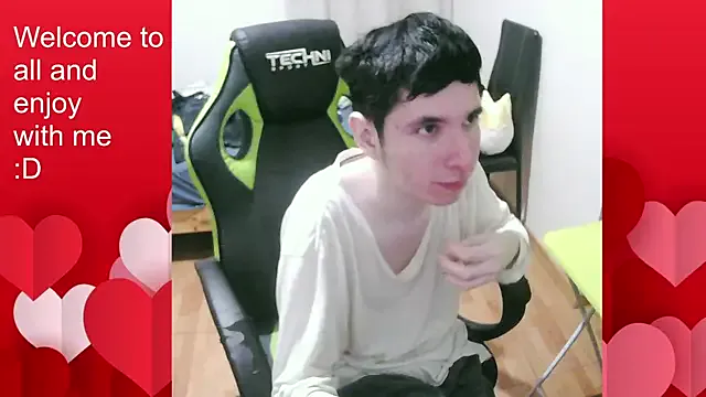 IORio2 – webcam model profile photo Image 9