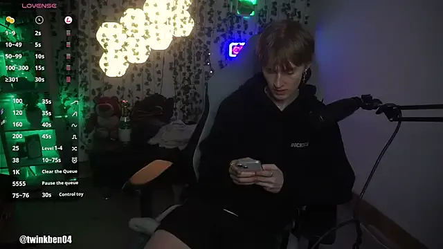 babyymommyanddadyy – webcam model profile photo Image 12