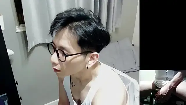 -LoveRoom- – webcam model profile photo Image 6